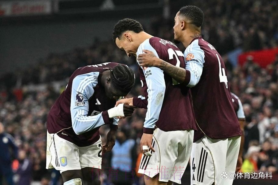 54岁埃梅里激动脱衣怒吼!率队10连胜震撼英超 终结对曼联6场不胜 54岁埃梅里激动脱衣怒吼!率队10连胜震撼英超 终结对曼联6场不胜